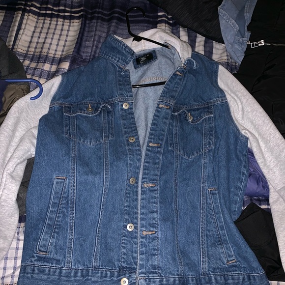 I’m selling jackets $25 a piece! I have 14! - Picture 7 of 8